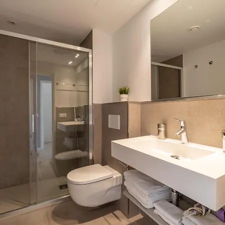 Ponent D Apartment