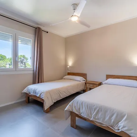 アパート Ponent D カラ・ラトハダ